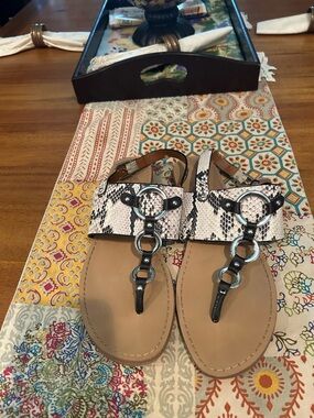 Arturo Chiang Beige and Black Snake-Print T-Strap Sandals